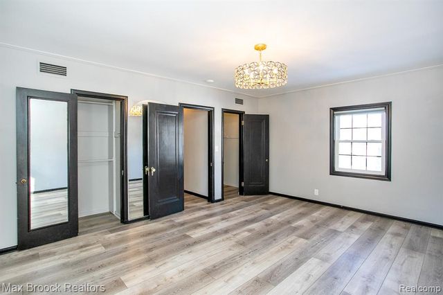 93 Oakdale Boulevard, Pleasant Ridge, MI 48069