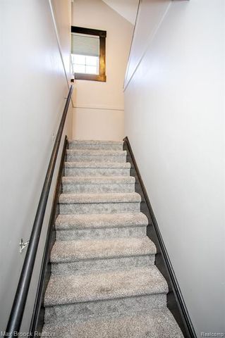 93 Oakdale Boulevard, Pleasant Ridge, MI 48069