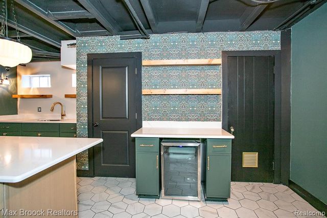 93 Oakdale Boulevard, Pleasant Ridge, MI 48069