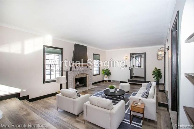 93 Oakdale Boulevard, Pleasant Ridge, MI 48069