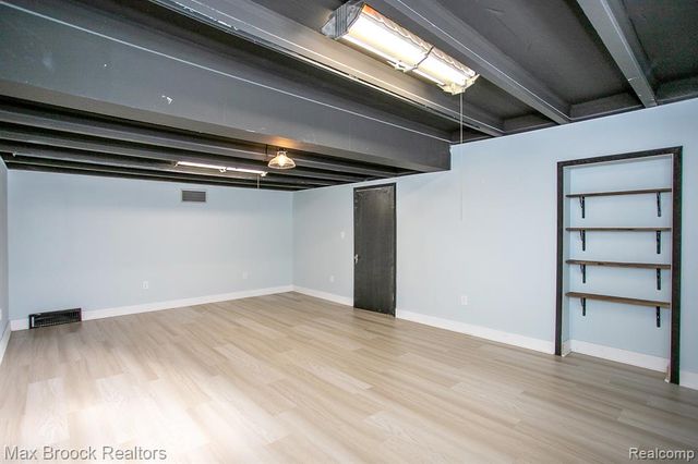 93 Oakdale Boulevard, Pleasant Ridge, MI 48069