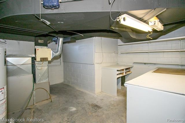 93 Oakdale Boulevard, Pleasant Ridge, MI 48069