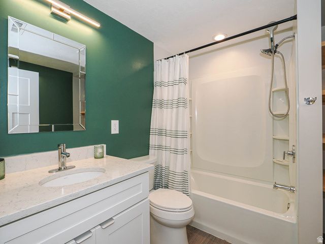 868 E CLIFFROSE DR, Eagle Mountain, UT 84005