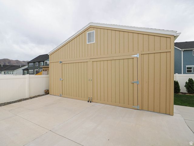 868 E CLIFFROSE DR, Eagle Mountain, UT 84005