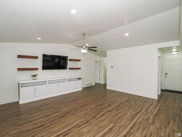 868 E CLIFFROSE DR, Eagle Mountain, UT 84005