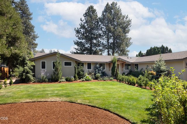 61084 Parrell Road, Bend, OR 97702