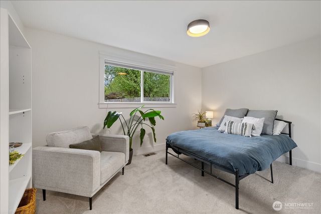 1109 Lewis Lane SE, Issaquah, WA 98027