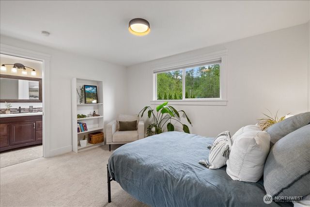 1109 Lewis Lane SE, Issaquah, WA 98027