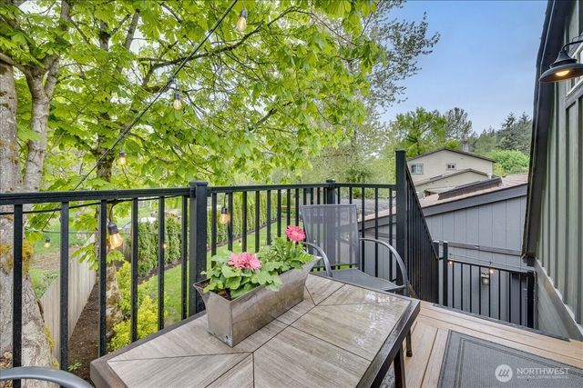 1109 Lewis Lane SE, Issaquah, WA 98027