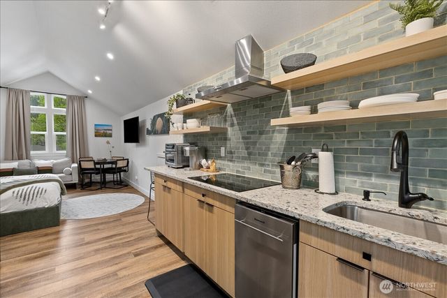 1109 Lewis Lane SE, Issaquah, WA 98027