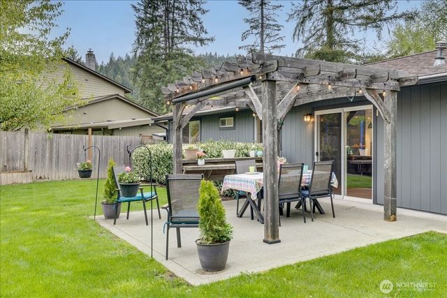 1109 Lewis Lane SE, Issaquah, WA 98027