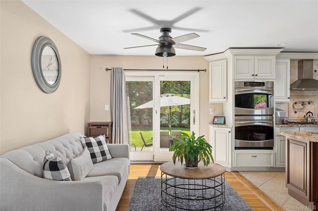 41 Evelyn Drive, Bethpage, NY 11714