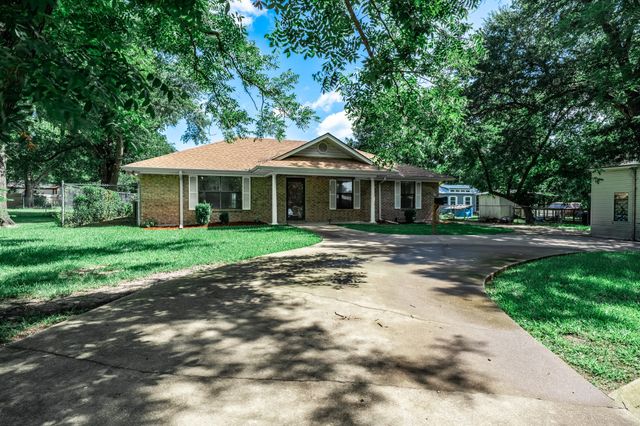 239 E College Street, Alba, TX 75410