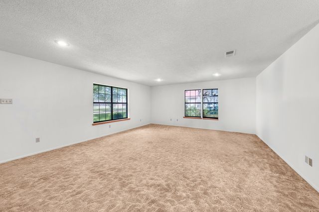 239 E College Street, Alba, TX 75410