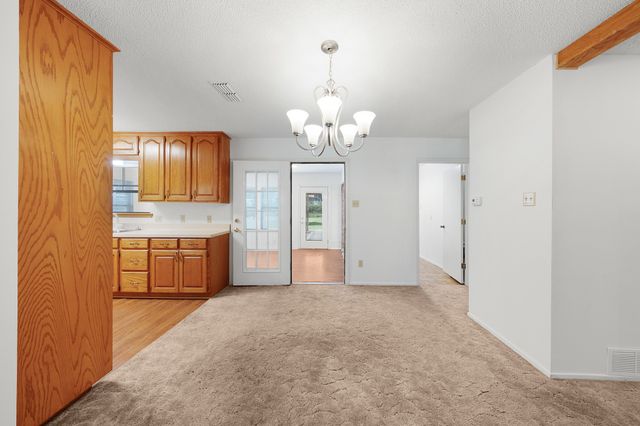 239 E College Street, Alba, TX 75410