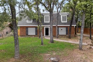 3205 Woodford Drive, Arlington, TX 76013