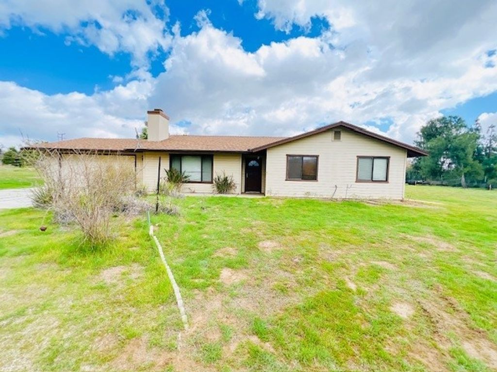 21825 Canyon, Wildomar, CA 92595 — exterior