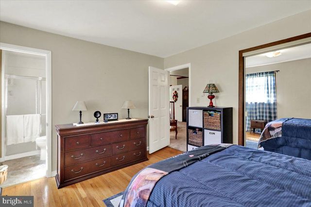 1170 N MANOR RD, Honey Brook, PA 19344