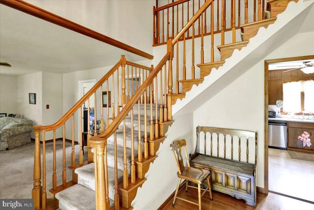 1170 N MANOR RD, Honey Brook, PA 19344