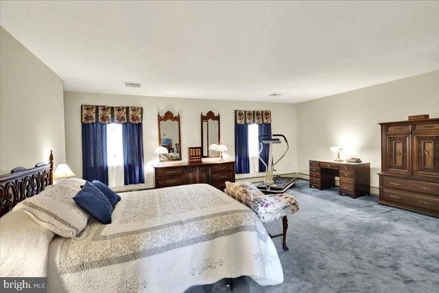 1170 N MANOR RD, Honey Brook, PA 19344