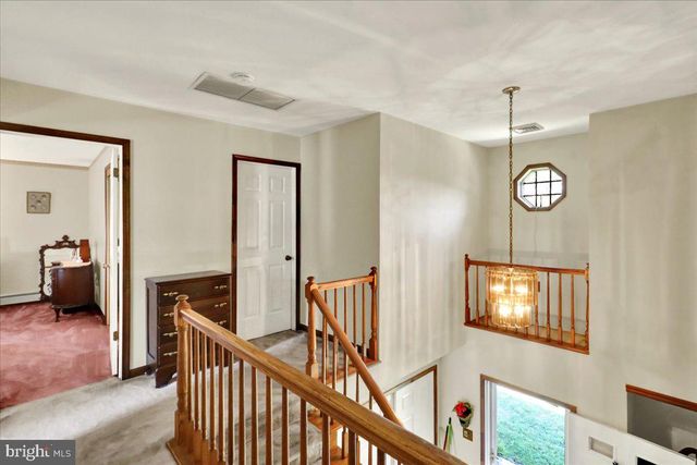 1170 N MANOR RD, Honey Brook, PA 19344
