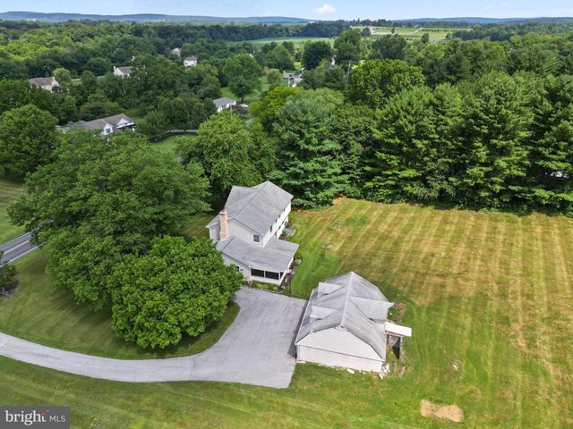 1170 N MANOR RD, Honey Brook, PA 19344