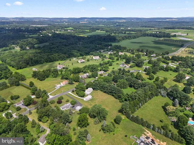 1170 N MANOR RD, Honey Brook, PA 19344