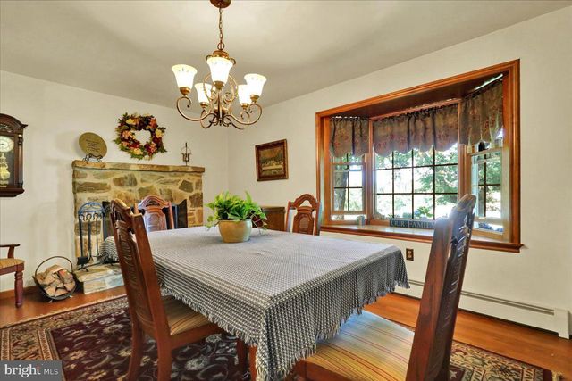 1170 N MANOR RD, Honey Brook, PA 19344