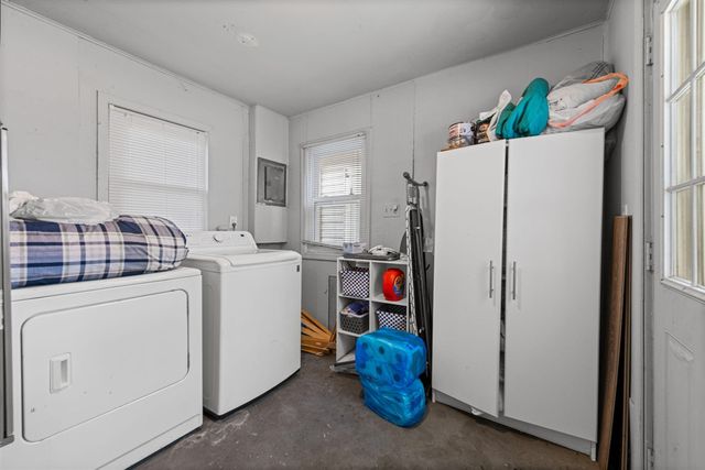 23401 Powell, Hazel Park, MI 48030