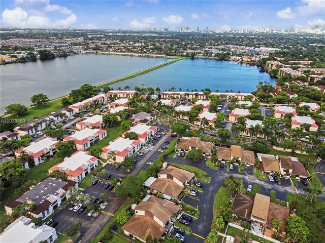 3rd Ct 3rd Court 20135 1, Miami, FL 33179