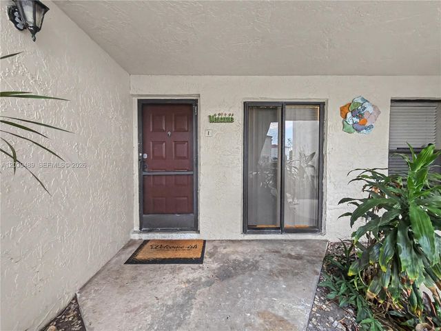 3rd Ct 3rd Court 20135 1, Miami, FL 33179