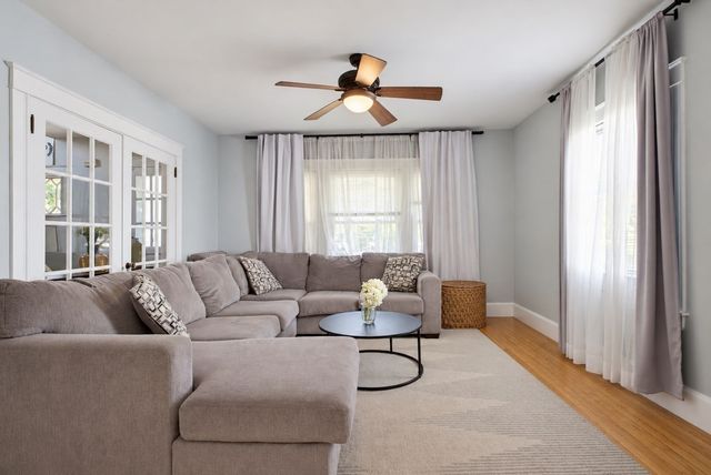 148 Ettrick St, Brockton, MA 02301