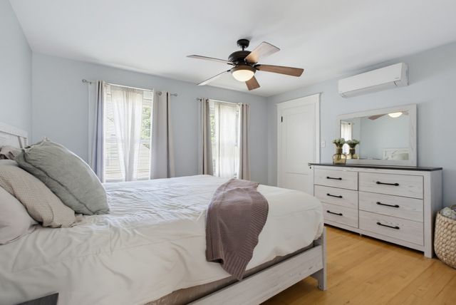 148 Ettrick St, Brockton, MA 02301
