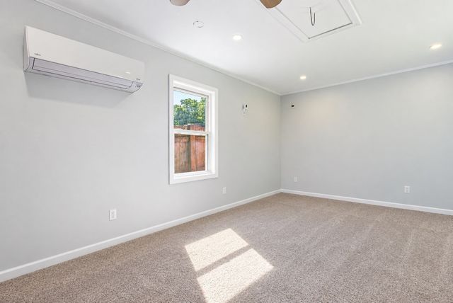 148 Ettrick St, Brockton, MA 02301