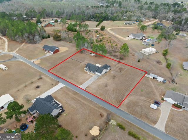 5605 Woodstone Drive, Blackshear, GA 31516