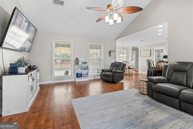 5605 Woodstone Drive, Blackshear, GA 31516