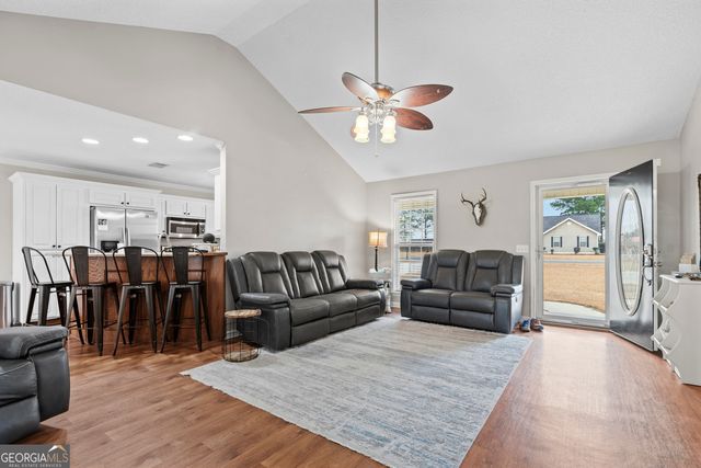 5605 Woodstone Drive, Blackshear, GA 31516