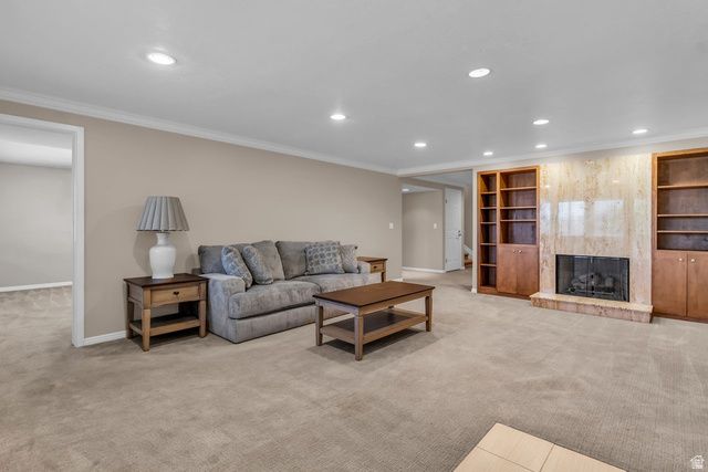 811 N GRANDRIDGE DR, Salt Lake City, UT 84103