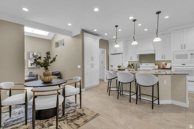811 N GRANDRIDGE DR, Salt Lake City, UT 84103