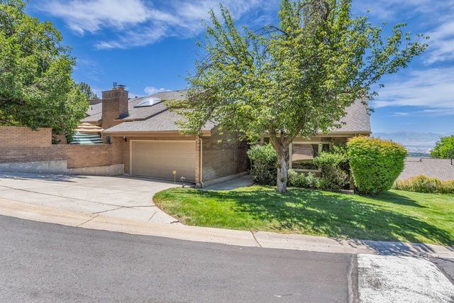 811 N GRANDRIDGE DR, Salt Lake City, UT 84103