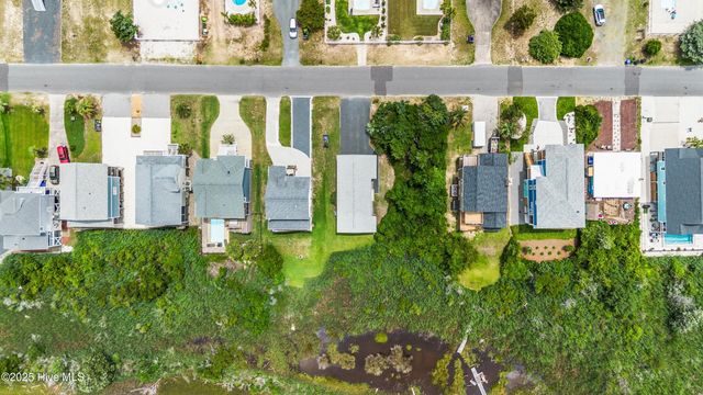 316 E Dolphin Drive, Oak Island, NC 28465