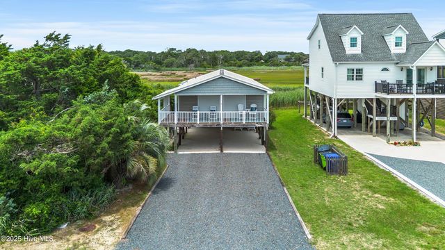 316 E Dolphin Drive, Oak Island, NC 28465