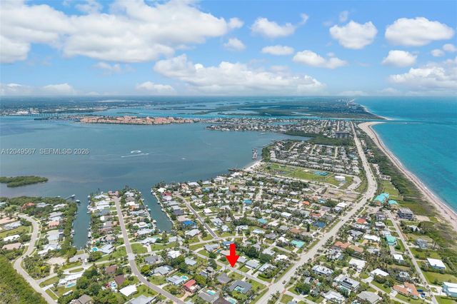 1915 Jacaranda Dr, Fort Pierce, FL 34949