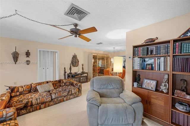 1915 Jacaranda Dr, Fort Pierce, FL 34949