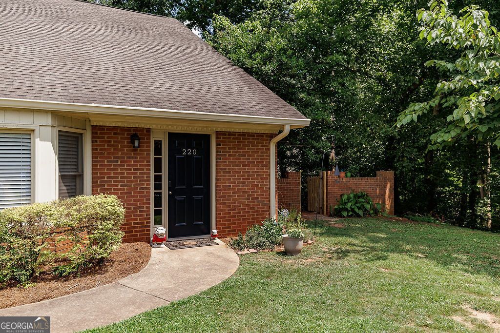 220 Eaglewood Court, Athens, GA 30606