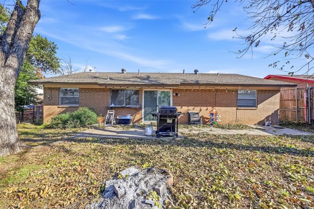 4201 Redstone Road, Denton, TX 76209