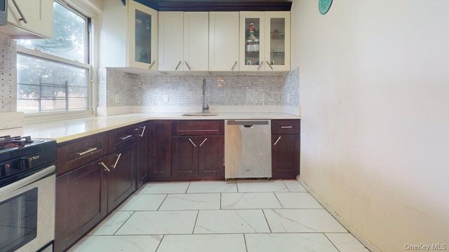 150-28 Jewel Avenue 1, Flushing, NY 11367