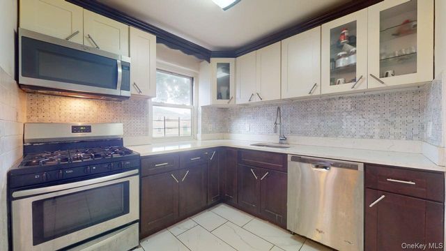 150-28 Jewel Avenue 1, Flushing, NY 11367