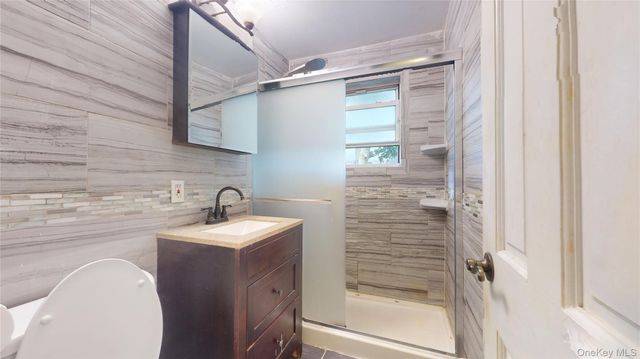 150-28 Jewel Avenue 1, Flushing, NY 11367