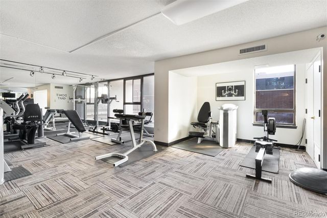 1020 15th Street 32H, Denver, CO 80202